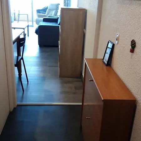 Vue Mer, Balcon Face Port De Garavan, Et Gare à Pied * Menton