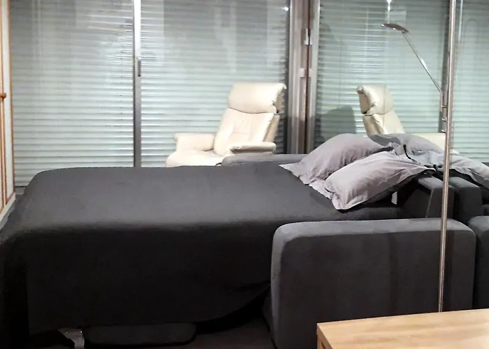 Vue Mer, Balcon Face Port De Garavan, Et Gare A Pied Апартаменти Мантон