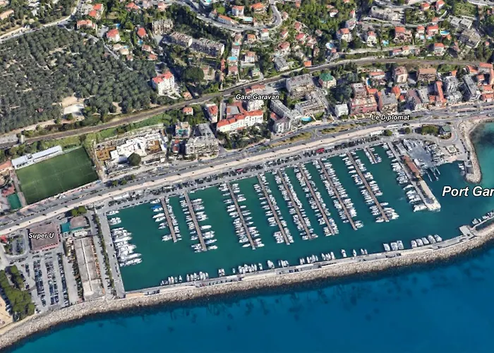 Vue Mer, Balcon Face Port De Garavan, Et Gare A Pied 公寓