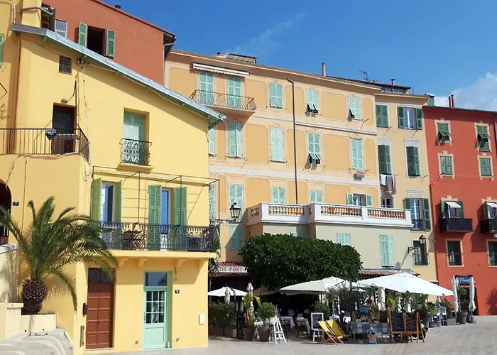 Vue Mer, Balcon Face Port De Garavan, Et Gare à Pied